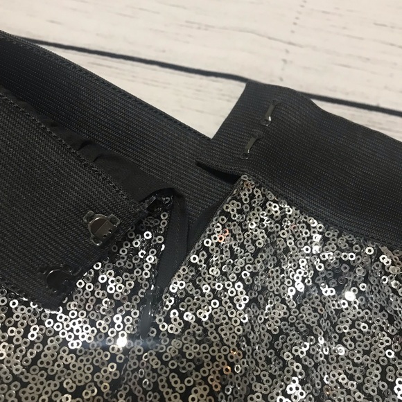 GAP Silver Sparkly Sequin Skirt - Picture 3 of 3